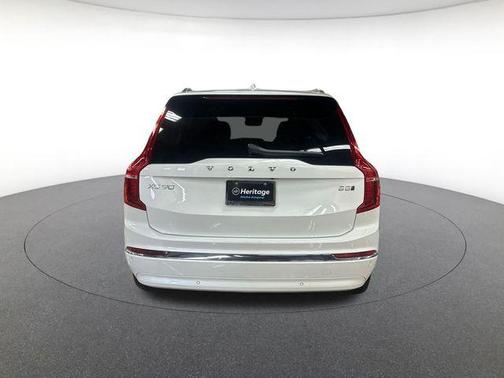 2025 Volvo XC90 B5 Plus