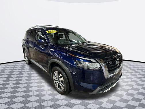 2023 Nissan Pathfinder SL 4WD
