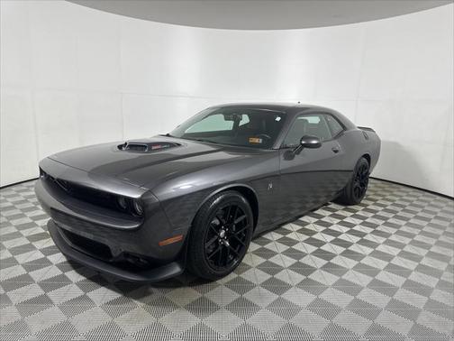 2015 Dodge Challenger R/T Scat Pack Shaker