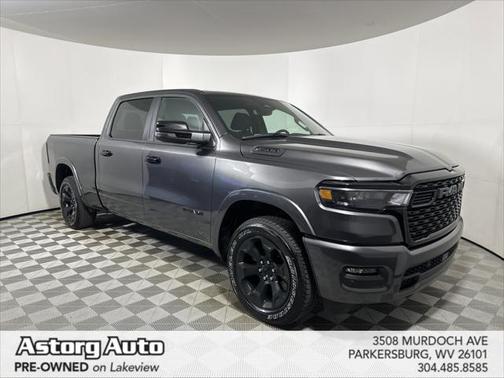2025 RAM 1500 Big Horn Crew Cab 4x4 64' Box