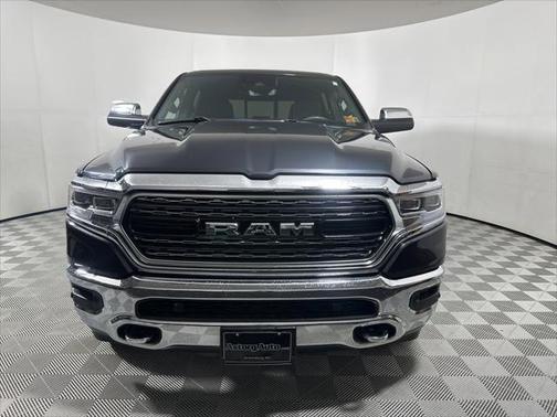 2019 RAM 1500 Limited Crew Cab 4x4 64' Box