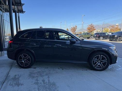 2025 Mercedes-Benz GLC 300 Base 4MATIC