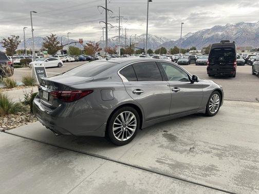 2022 INFINITI Q50 LUXE