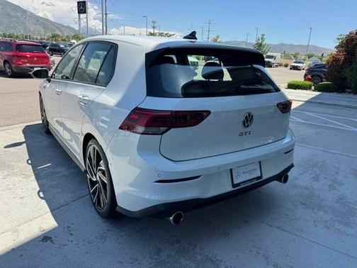 2022 Volkswagen Golf GTI 2.0T Autobahn