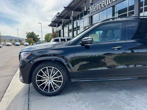2025 Mercedes-Benz GLS 450 4MATIC