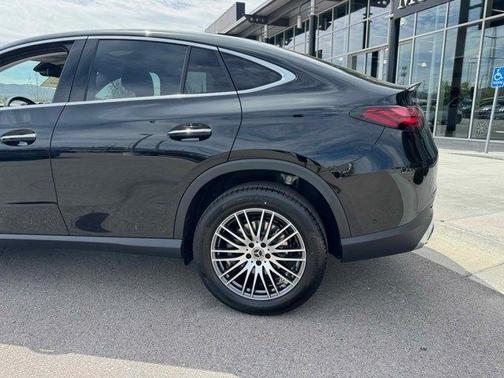 2025 Mercedes-Benz GLC 300 4MATIC Coupe