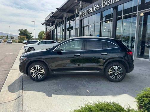 2025 Mercedes-Benz GLA 250 Base 4MATIC
