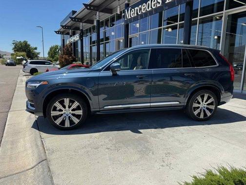 2024 Volvo XC90 Recharge Plug-In Hybrid T8 Ultimate Bright Theme 7-Seater