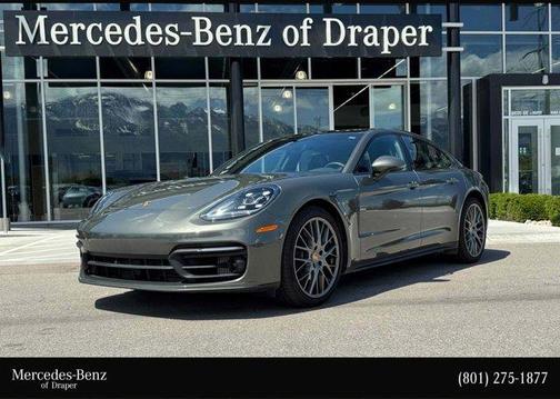 2023 Porsche Panamera Platinum Edition