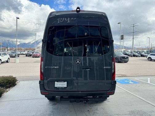 2024 Mercedes-Benz Sprinter 2500 144 WB