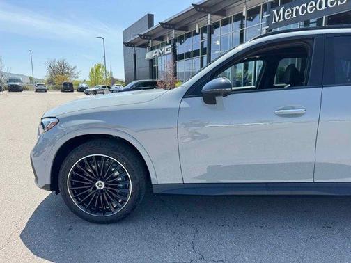 2025 Mercedes-Benz GLC 300 Base 4MATIC