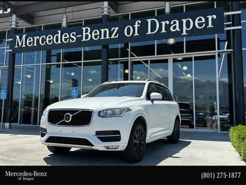 2016 Volvo XC90 T6 Momentum