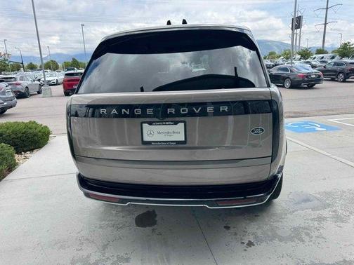 2023 Land Rover Range Rover P530 SE