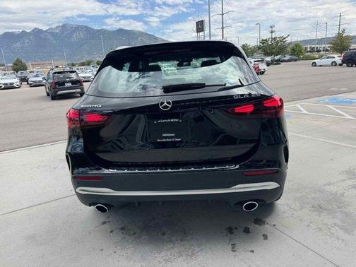 2025 Mercedes-Benz AMG GLA 35 Base