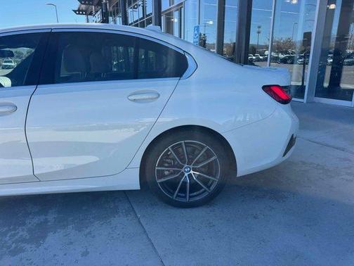 2020 BMW 330 i