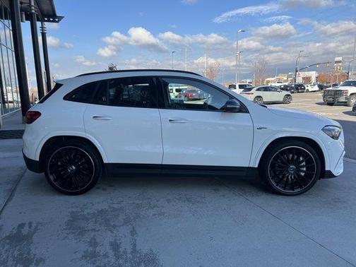 2025 Mercedes-Benz AMG GLA 35 Base