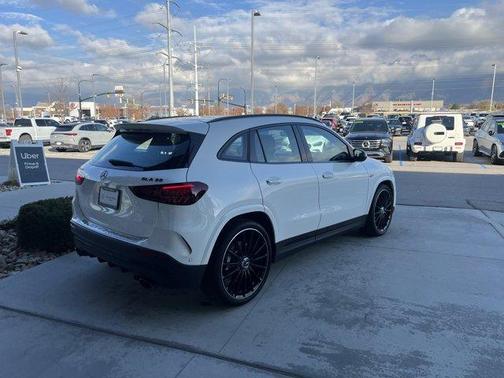 2025 Mercedes-Benz AMG GLA 35 Base