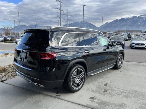 2026 Mercedes-Benz GLS 450 4MATIC