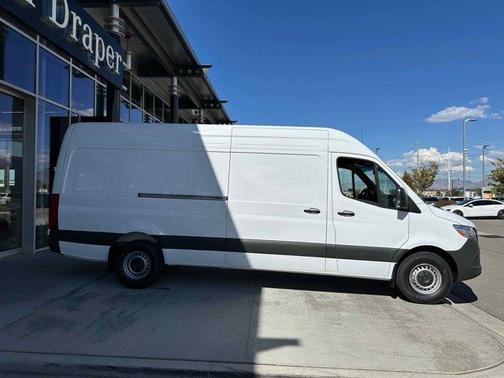 2026 Mercedes-Benz Sprinter 2500 High Roof