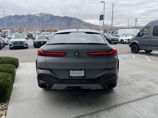 2024 BMW X6 xDrive40i