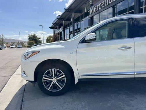 2020 INFINITI QX60 Luxe