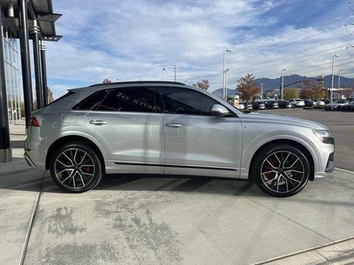 2019 Audi Q8 Prestige