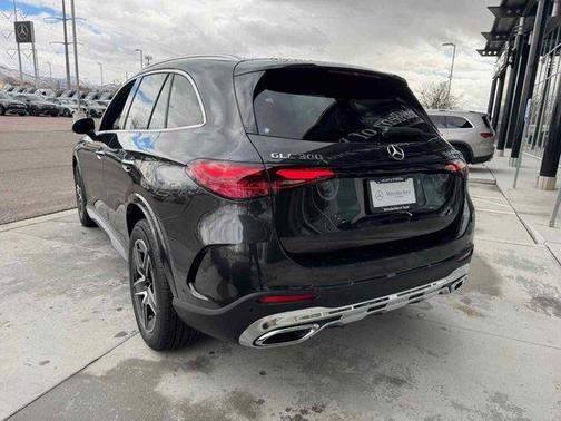2025 Mercedes-Benz GLC 300 Base 4MATIC