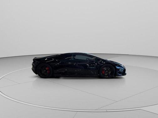 2021 Lamborghini Huracan EVO Base