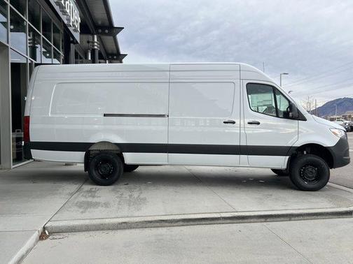 2026 Mercedes-Benz Sprinter 2500 170 WB High Roof Extended Cargo