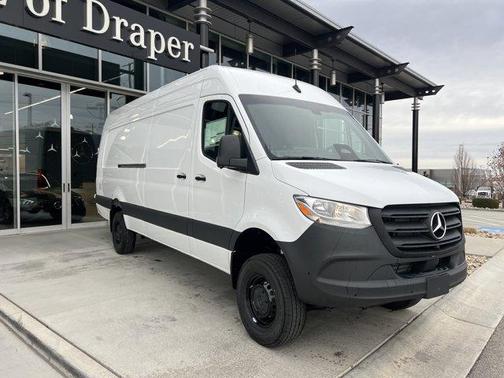 2026 Mercedes-Benz Sprinter 2500 170 WB High Roof Extended Cargo