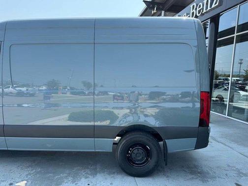 2024 Mercedes-Benz Sprinter 2500 144 WB