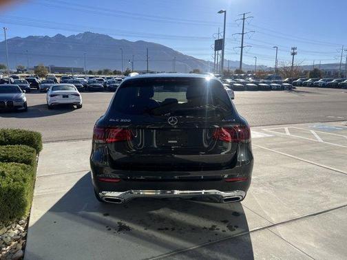 2022 Mercedes-Benz GLC 300 Base 4MATIC