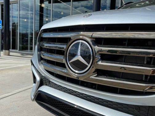 2026 Mercedes-Benz GLS 450 4MATIC