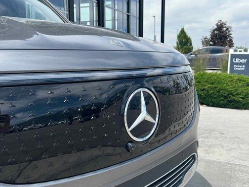 2025 Mercedes-Benz EQB 300 Base 4MATIC