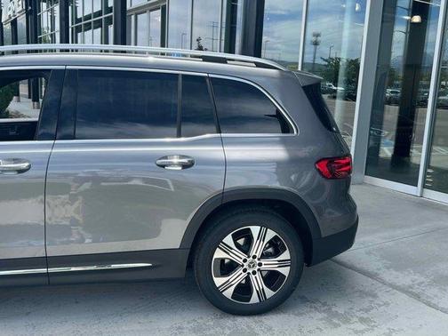 2025 Mercedes-Benz EQB 300 Base 4MATIC