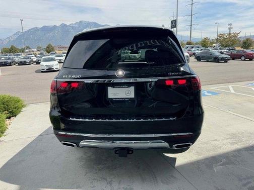 2025 Mercedes-Benz GLS 450 4MATIC