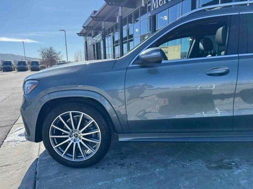 2025 Mercedes-Benz GLS 450 4MATIC