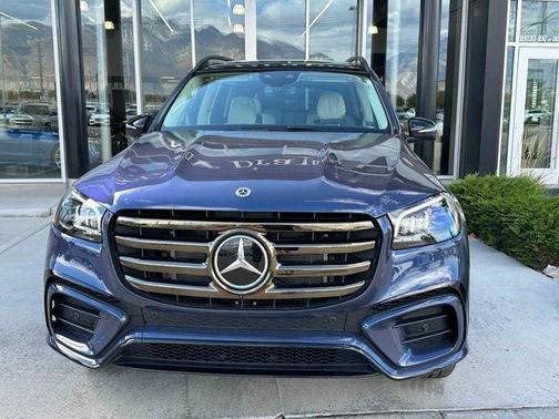 2026 Mercedes-Benz GLS 450 4MATIC
