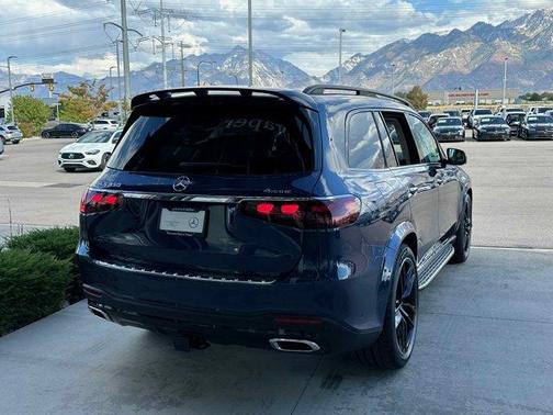 2026 Mercedes-Benz GLS 450 4MATIC