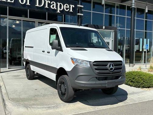 2025 Mercedes-Benz Sprinter 2500 144 WB Standard Roof Passenger