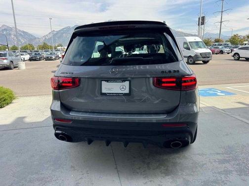 2025 Mercedes-Benz AMG GLB 35 Base