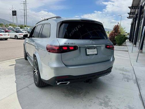 2025 Mercedes-Benz GLS 450 4MATIC