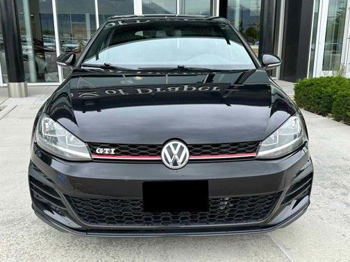 2018 Volkswagen Golf GTI 2.0T S 4-Door