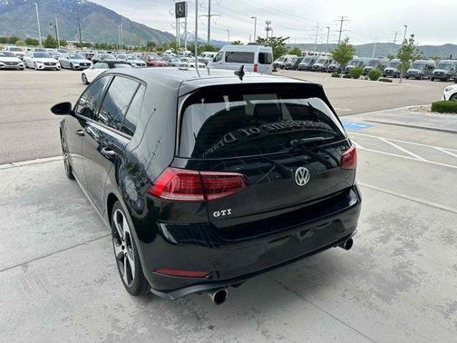 2018 Volkswagen Golf GTI 2.0T S 4-Door