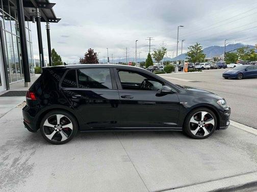 2018 Volkswagen Golf GTI 2.0T S 4-Door