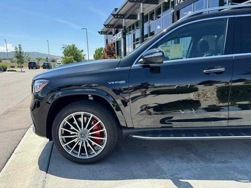 2025 Mercedes-Benz AMG GLS 63 Base