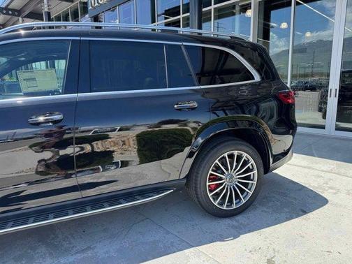 2025 Mercedes-Benz AMG GLS 63 Base