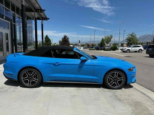 2022 Ford Mustang EcoBoost Premium