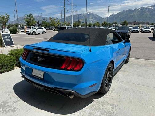 2022 Ford Mustang EcoBoost Premium