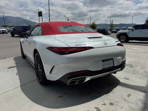 2025 Mercedes-Benz AMG SL 63 S E Performance